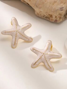 Womens Elegant Starfish Earrings
